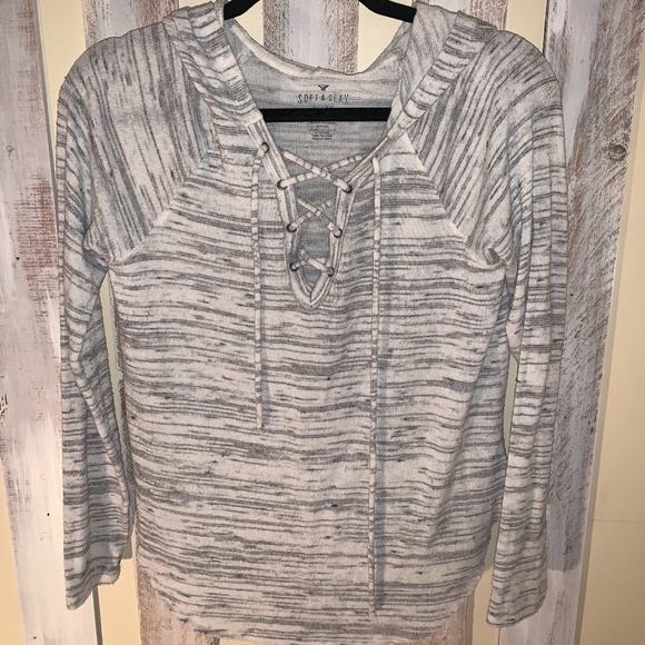 AE Soft and Sexy Marbled Grey Pullover - Picture 2 of 6